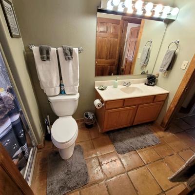 Bathroom at Cucharas River Bed and Breakfast